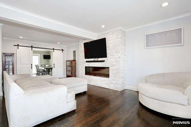 88 Alberta Drive, Saddle Brook, NJ 07663