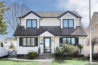 88 Alberta Drive, Saddle Brook, NJ 07663