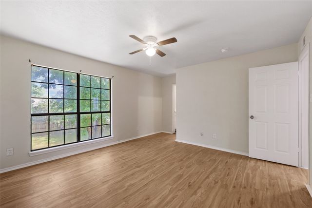 6706 Greenspring Drive, Arlington, TX 76016