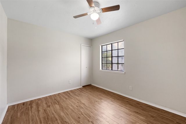6706 Greenspring Drive, Arlington, TX 76016