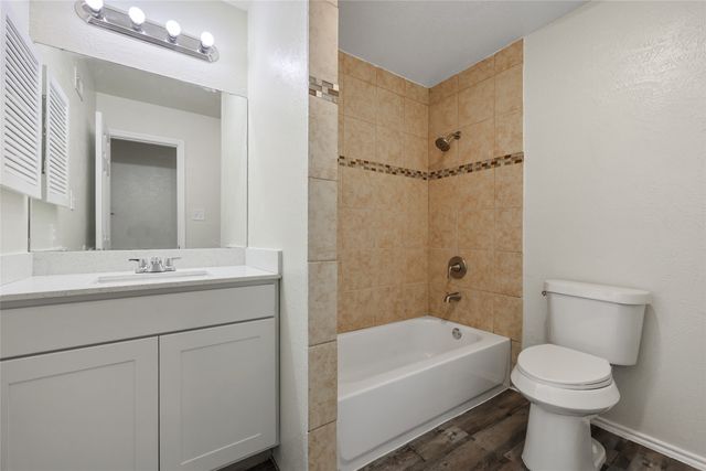 6706 Greenspring Drive, Arlington, TX 76016