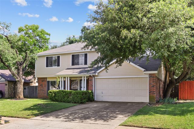 6706 Greenspring Drive, Arlington, TX 76016