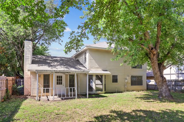 6706 Greenspring Drive, Arlington, TX 76016