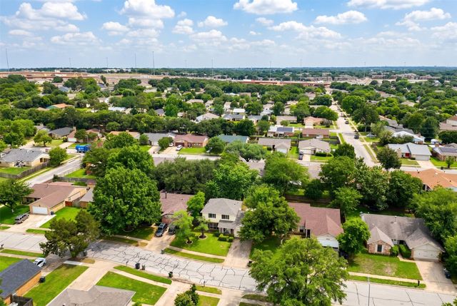 6706 Greenspring Drive, Arlington, TX 76016
