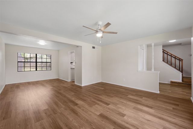 6706 Greenspring Drive, Arlington, TX 76016