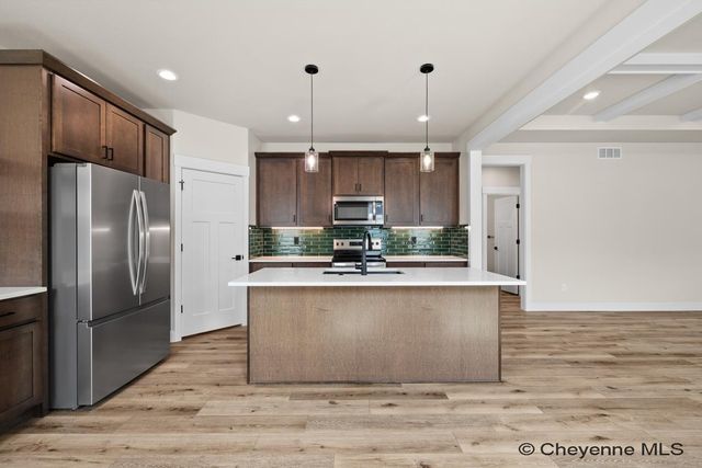 7849 WILDERNESS TRL, Cheyenne, WY 82001