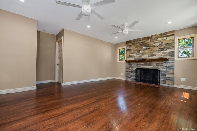 51 Bayside Avenue, Amityville, NY 11701