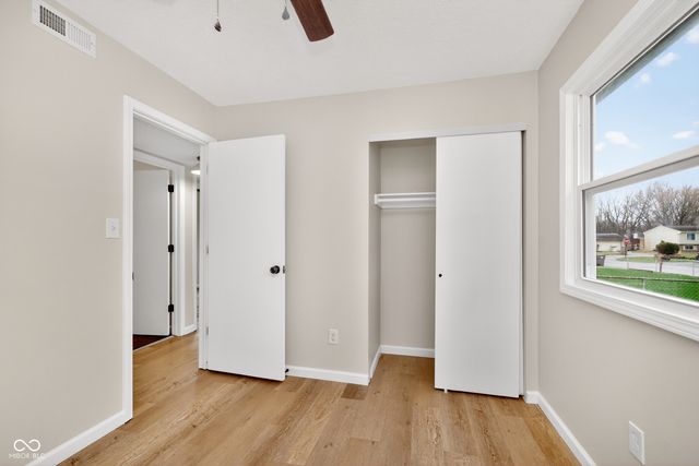 1455 New Field Lane, Indianapolis, IN 46231