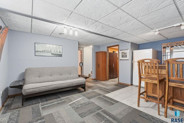 4501 W Panda Dr Drive, Sioux Falls, SD 57107