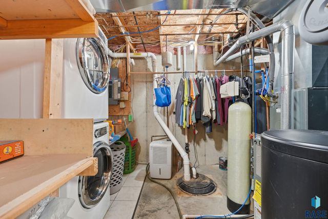 4501 W Panda Dr Drive, Sioux Falls, SD 57107