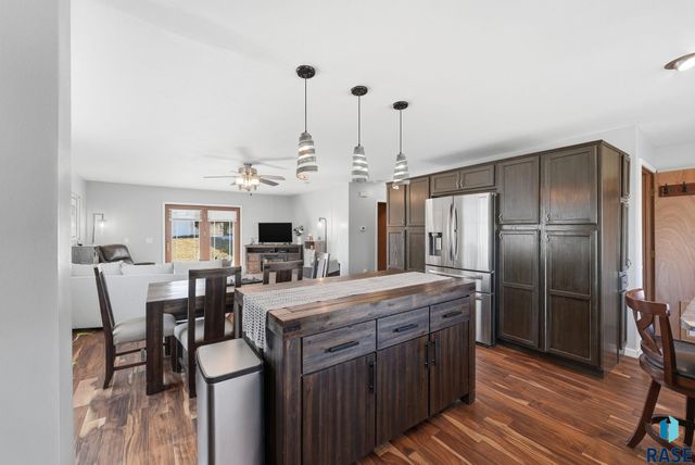 4501 W Panda Dr Drive, Sioux Falls, SD 57107