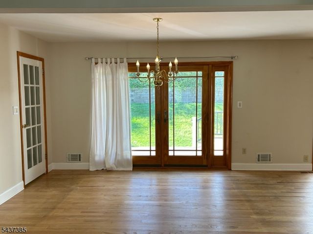 1591 Brookside Rd, Mountainside Boro, NJ 07092