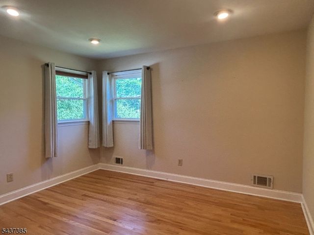 1591 Brookside Rd, Mountainside Boro, NJ 07092