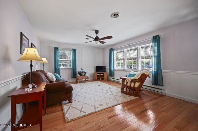 23 Basset Drive, Toms River, NJ 08757