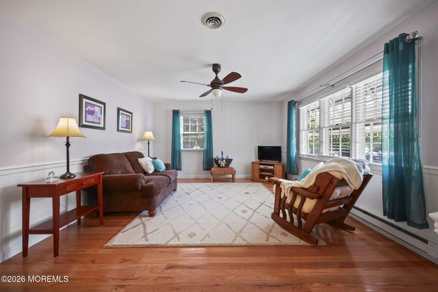 23 Basset Drive, Toms River, NJ 08757