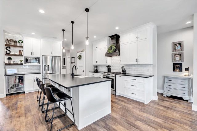 4417 COTTONWOOD LANE, De Pere, WI 54115