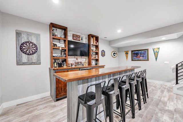 4417 COTTONWOOD LANE, De Pere, WI 54115