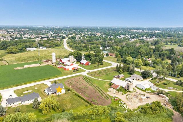 4417 COTTONWOOD LANE, De Pere, WI 54115