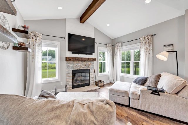 4417 COTTONWOOD LANE, De Pere, WI 54115