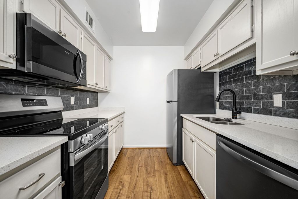 2122 Acklen Ave Apt 5, Nashville, TN 37212