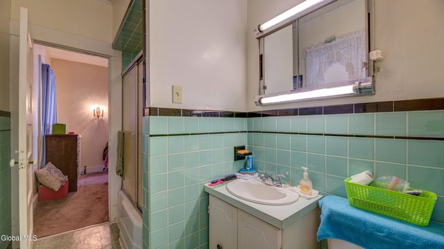 78 Forest Street, Gloversville, NY 12078