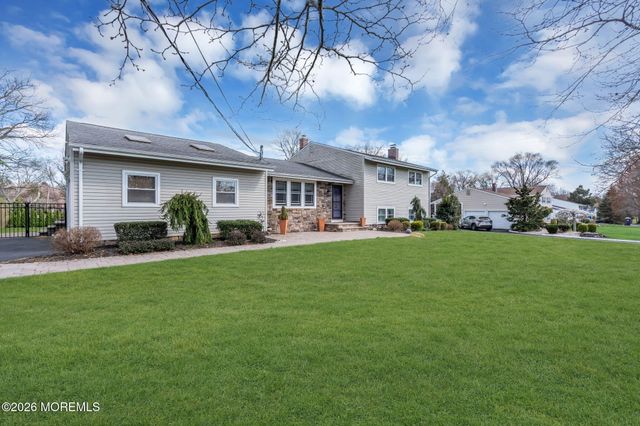 167 Cloverdale Circle, Tinton Falls, NJ 07724