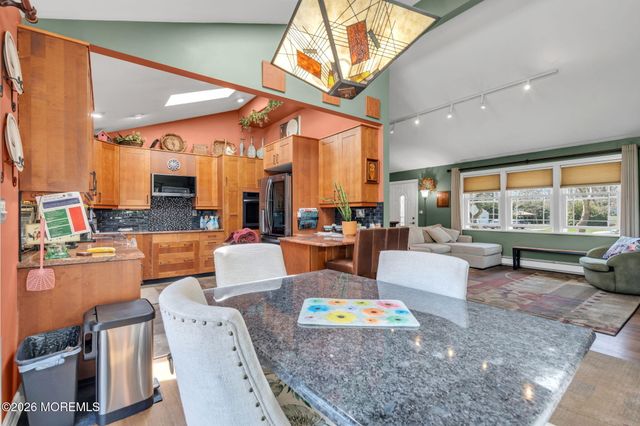 167 Cloverdale Circle, Tinton Falls, NJ 07724