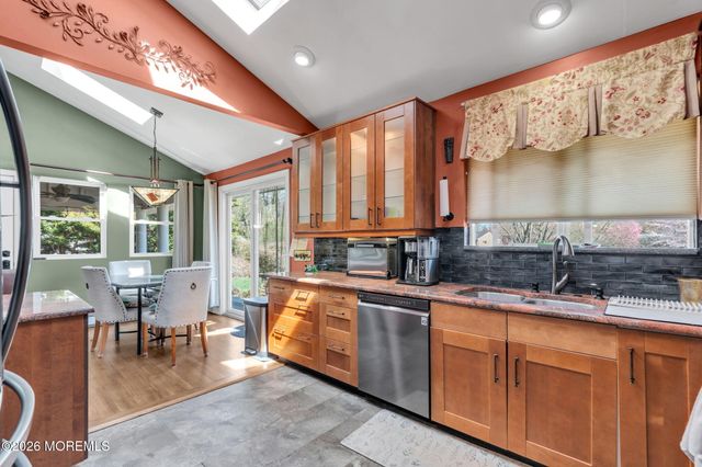 167 Cloverdale Circle, Tinton Falls, NJ 07724