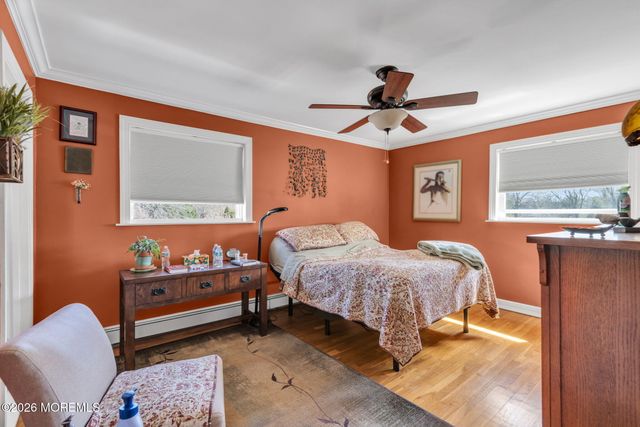 167 Cloverdale Circle, Tinton Falls, NJ 07724