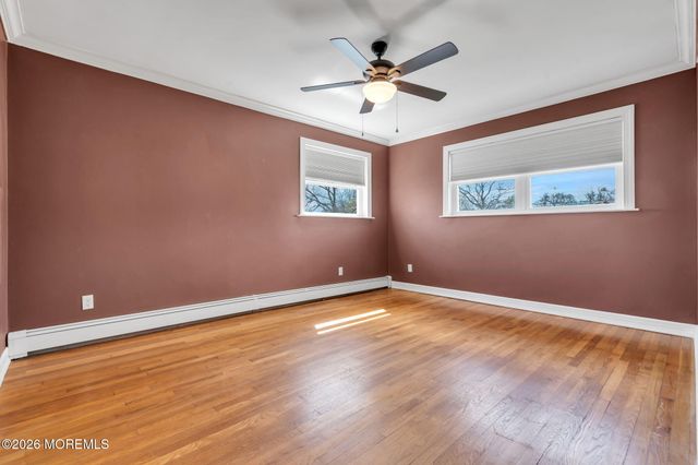 167 Cloverdale Circle, Tinton Falls, NJ 07724