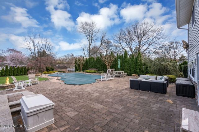 167 Cloverdale Circle, Tinton Falls, NJ 07724