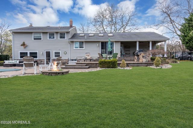 167 Cloverdale Circle, Tinton Falls, NJ 07724