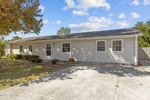 129 Bayberry Road, Newport, NC 28570