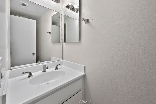 1381 S Walnut 2304, Anaheim, CA 92802