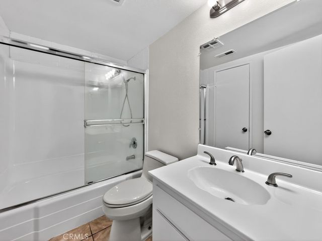 1381 S Walnut 2304, Anaheim, CA 92802