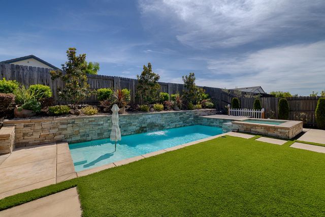 703 Coronado Ct, Lincoln, CA 95648
