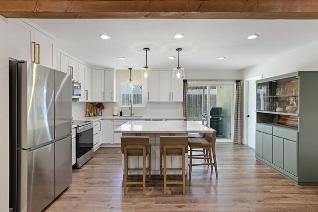 1342 7th St, Ripon, CA 95366