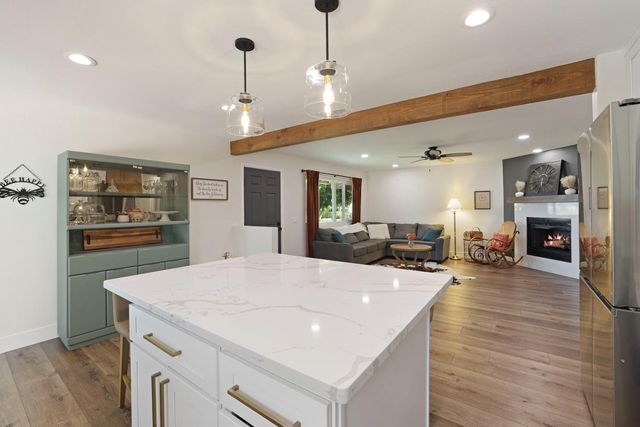 1342 7th St, Ripon, CA 95366