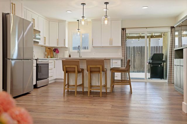 1342 7th St, Ripon, CA 95366