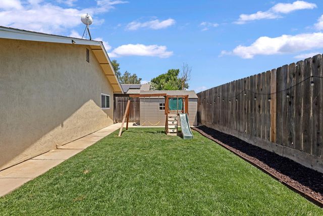 1342 7th St, Ripon, CA 95366