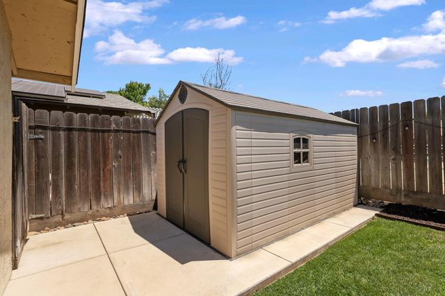 1342 7th St, Ripon, CA 95366