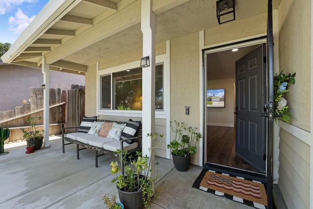 1342 7th St, Ripon, CA 95366