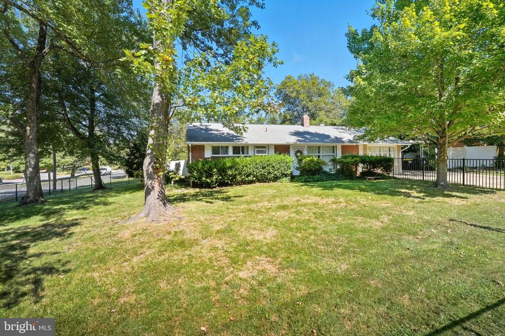 7317 FLOYD AVE, Springfield, VA 22150