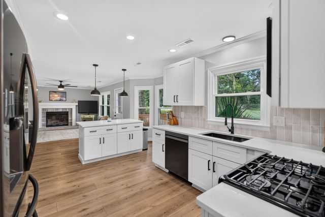 1 Oatly Circle, Charleston, SC 29414