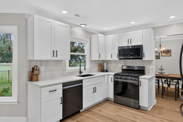 1 Oatly Circle, Charleston, SC 29414