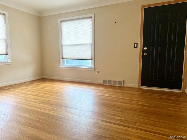 15180 Colson Street, Dearborn, MI 48126