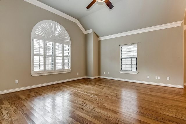2905 Clinton Drive, Houston, TX 77020
