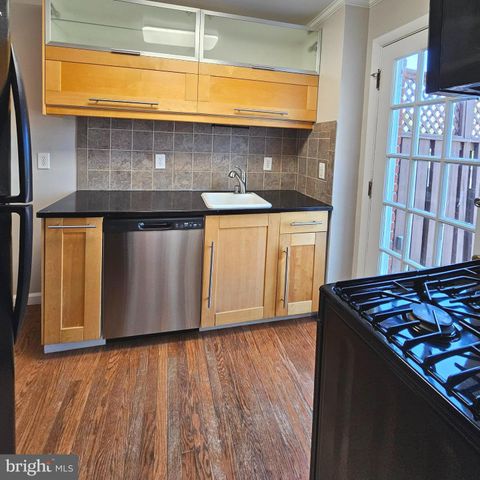 2214 ARLINGTON TER, Alexandria, VA 22303
