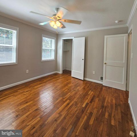 2214 ARLINGTON TER, Alexandria, VA 22303