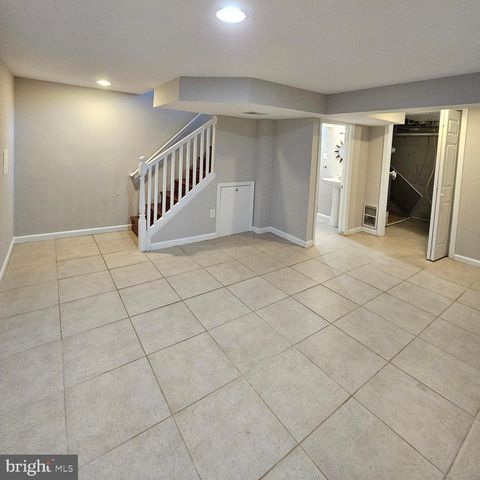 2214 ARLINGTON TER, Alexandria, VA 22303